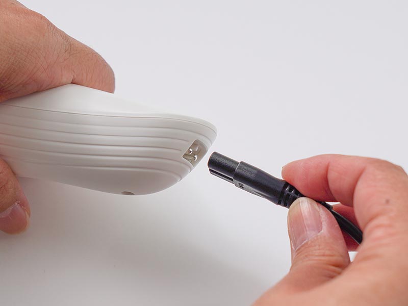 吸引できるペット用足裏バリカン