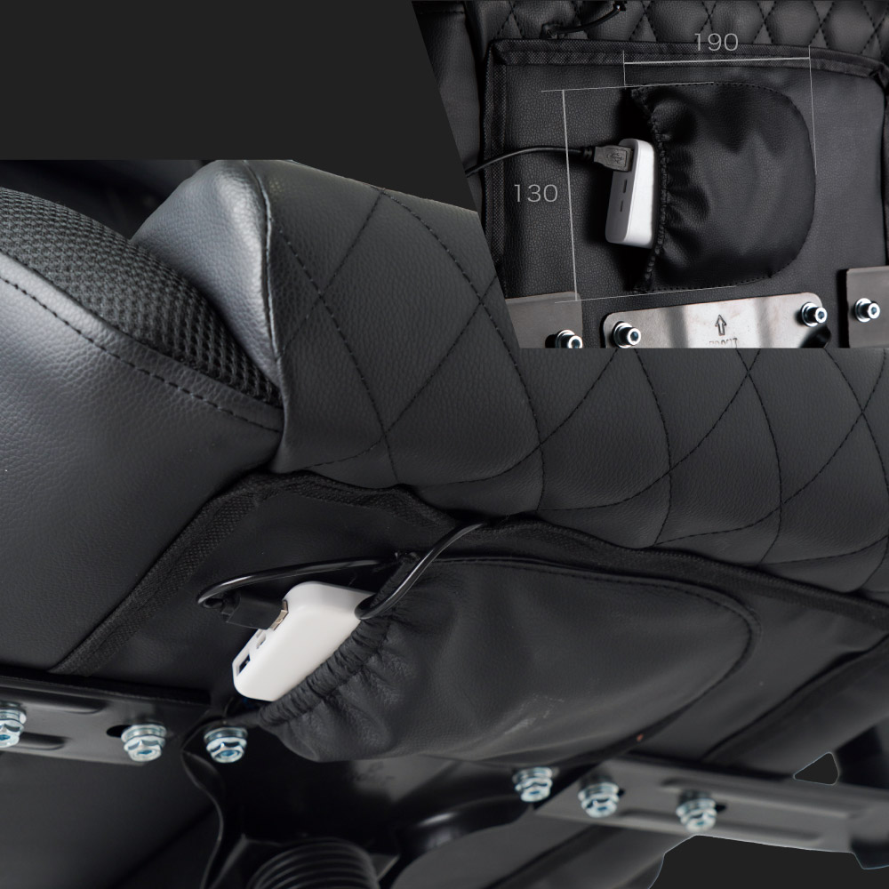 座面裏にバッテリー収納ポケット