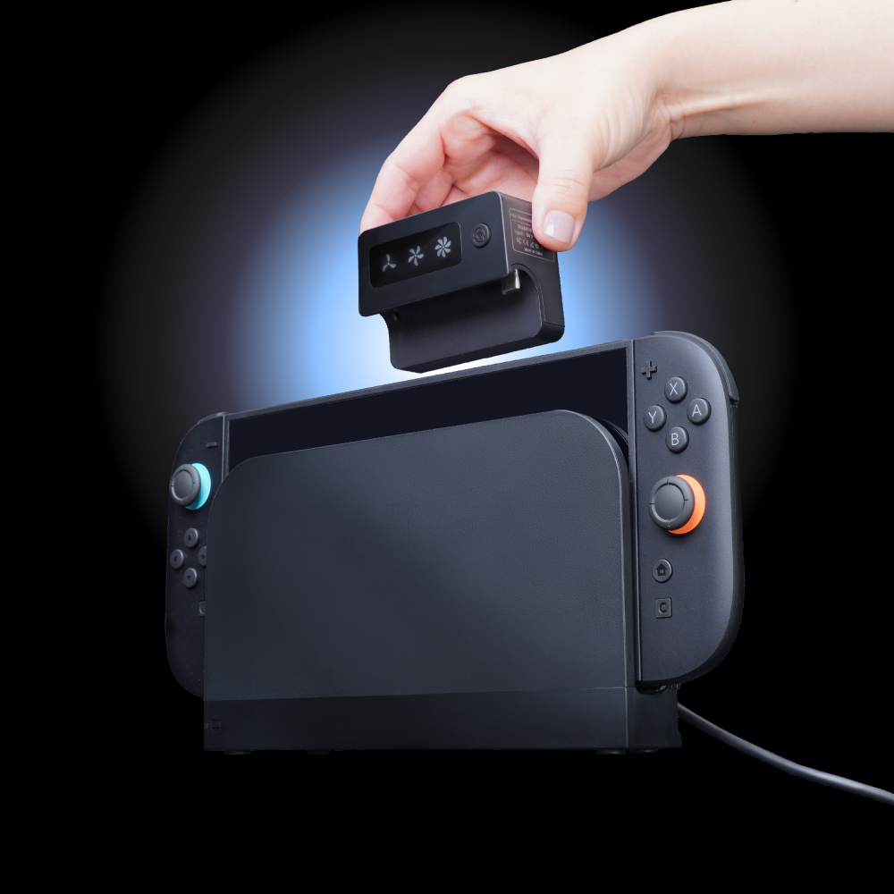 Type-Cポートに差し込むだけの簡単設置