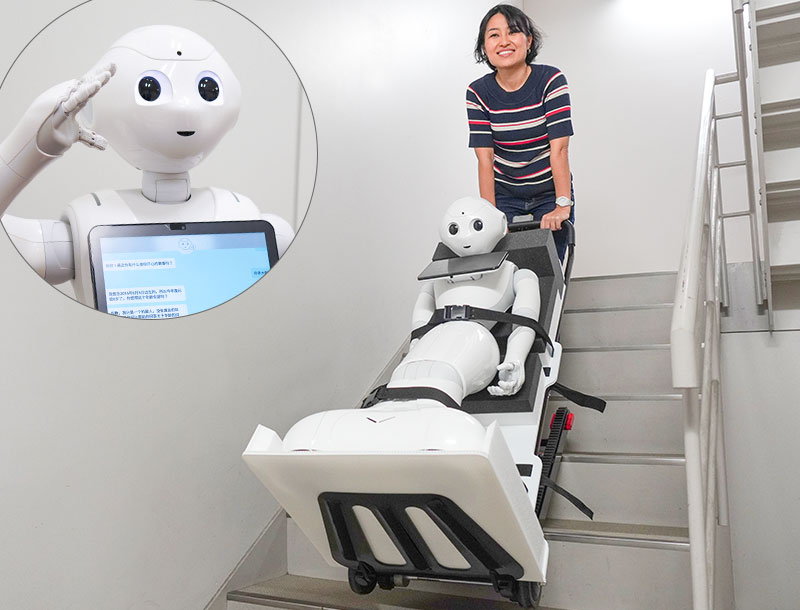 ジャンク】SoftBank Paper ロボット ペッパー君 自動充電器付