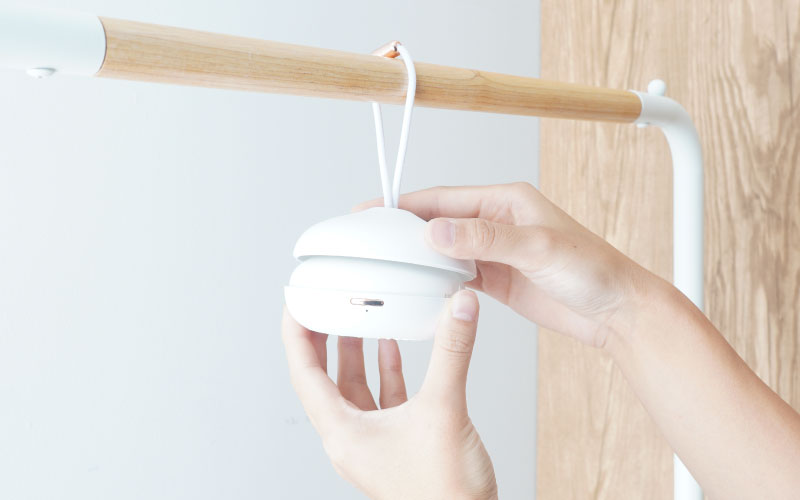 クローゼット用アロマディフューザー「ぽわりん」