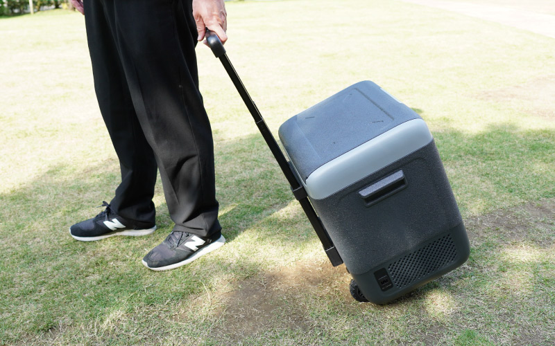 キャスター付き車載用冷凍冷蔵庫18L