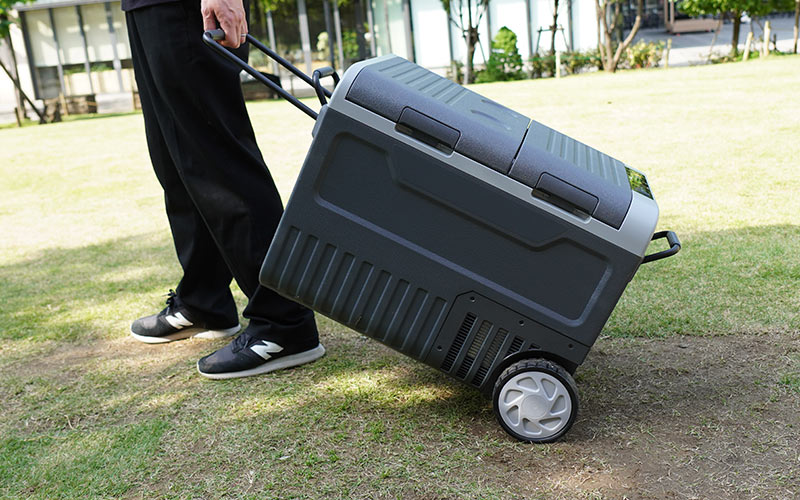 キャスター付き車載用2ドア冷凍冷蔵庫45L