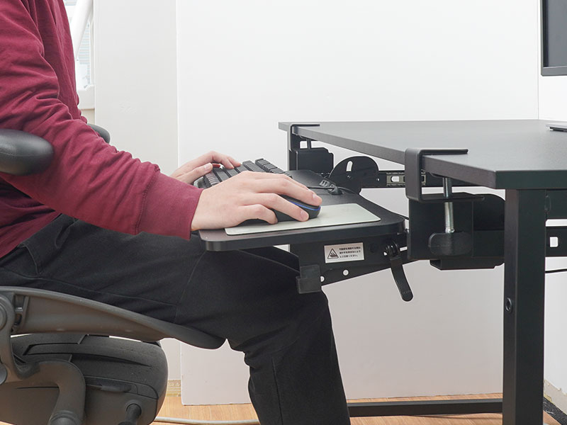 フラットになるクランプ式キーボードスライダーL