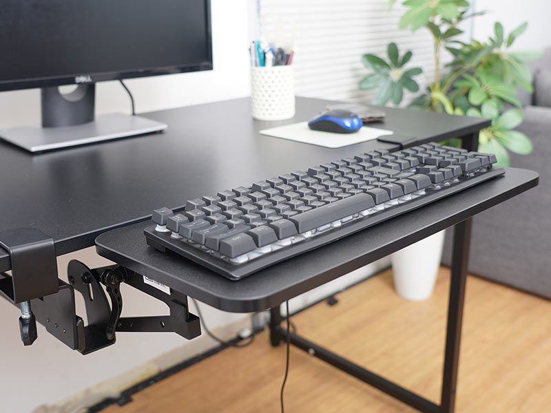 フラットになるクランプ式キーボードスライダーS