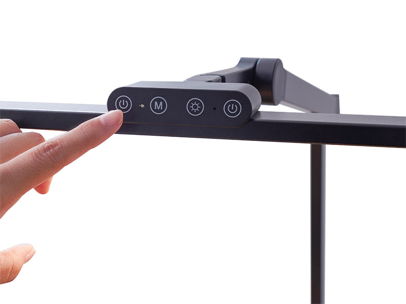 どこでも照らす可変式3面デスクライト