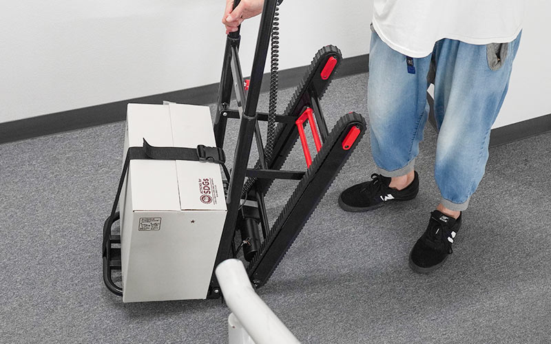 軽量電動階段台車45