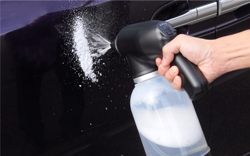 ミニバンもこれ一本「電動洗車フォームガン」