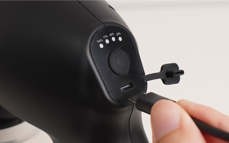 ミニバンもこれ一本「電動洗車フォームガン」