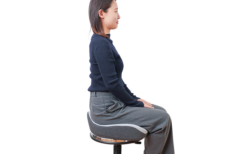美姿勢サポートヒータークッション「ももぽっか」