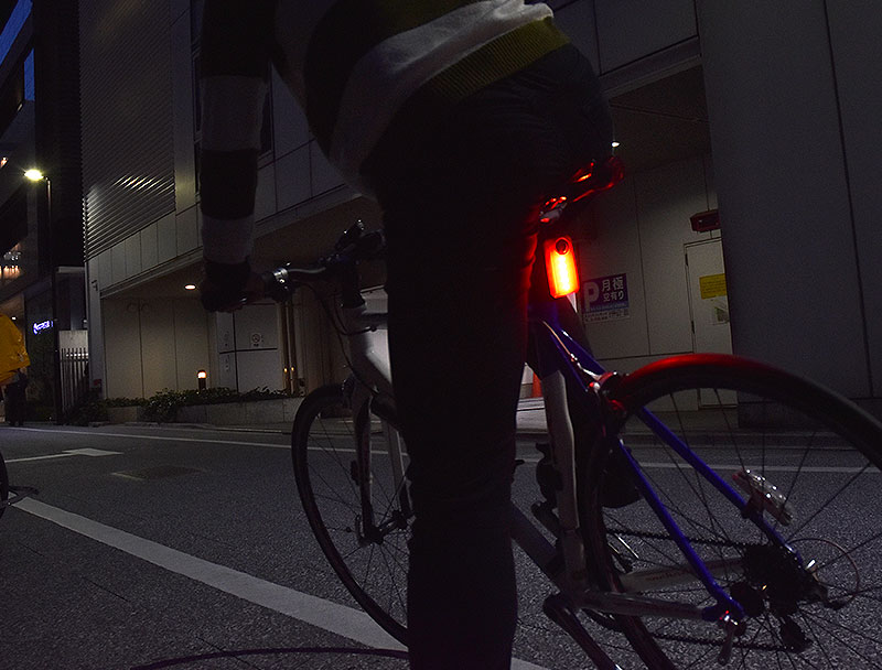 通勤通学も安心！自転車用テールライトドラレコ「バッカム」 | 【公式 