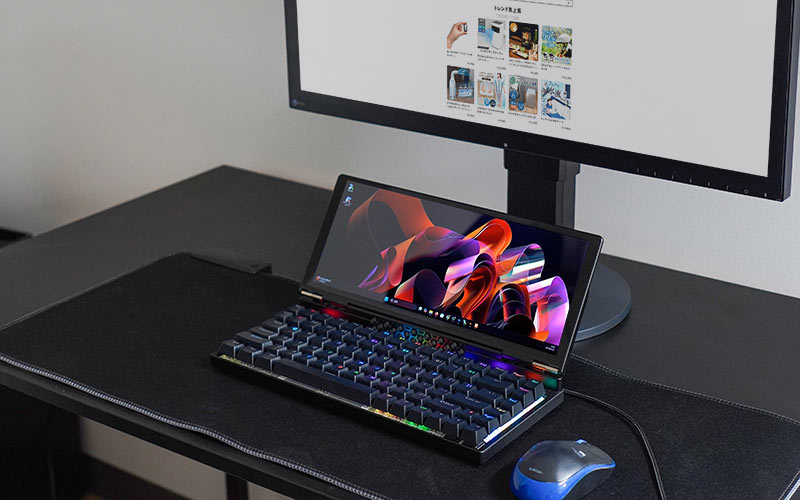 10インチモニター搭載メカニカルキーボード