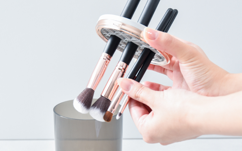 メイクブラシまとめてランドリー