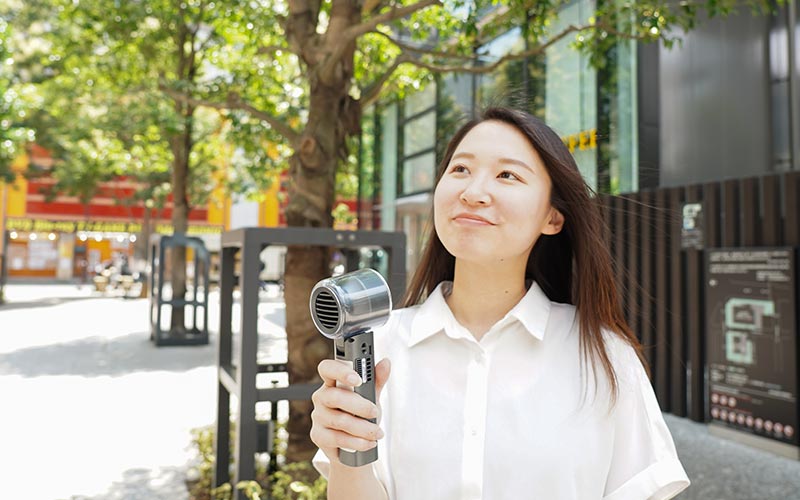 持ち手が冷える「ハンディクールファン」