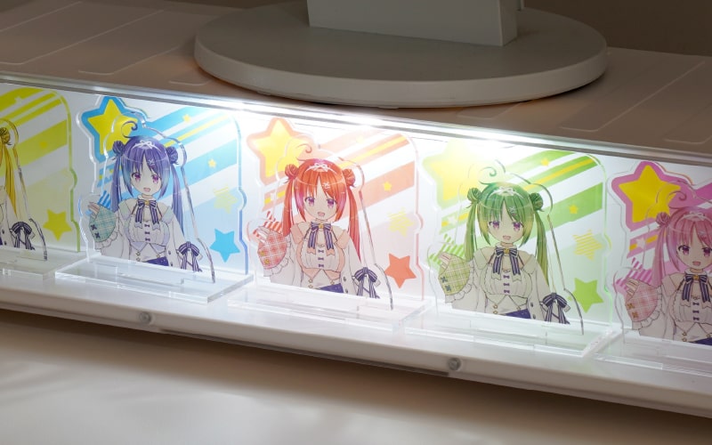 光る推し活モニタースタンド