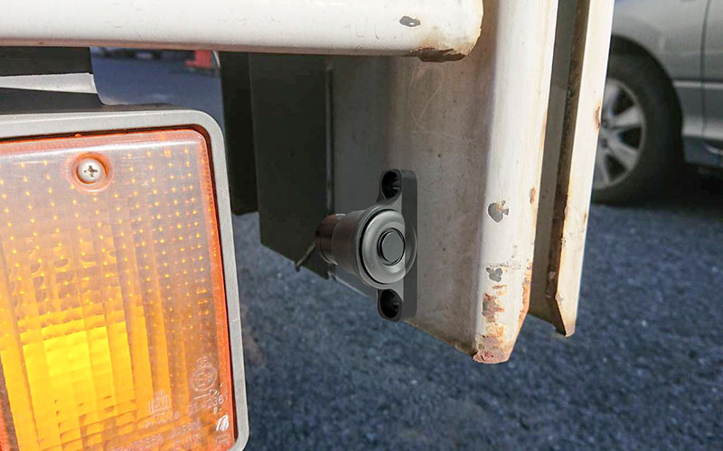 トラック＆建機、フォークリフト用セーフティセンサー